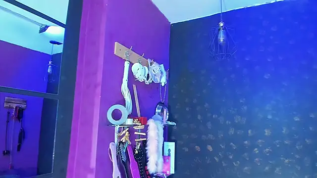 Alexa Slave online show from 09/10/25, 07:03