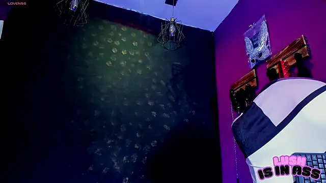 Alexa Slave online show from 04/20/26, 07:15