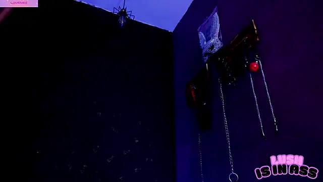 Alexa Slave online show from 04/25/26, 07:22