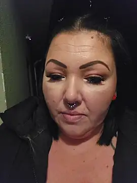 -BonnieBlack- online show from 12/14/25, 02:17