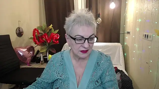 KayleSmoll online show from 02/16/25, 01:47