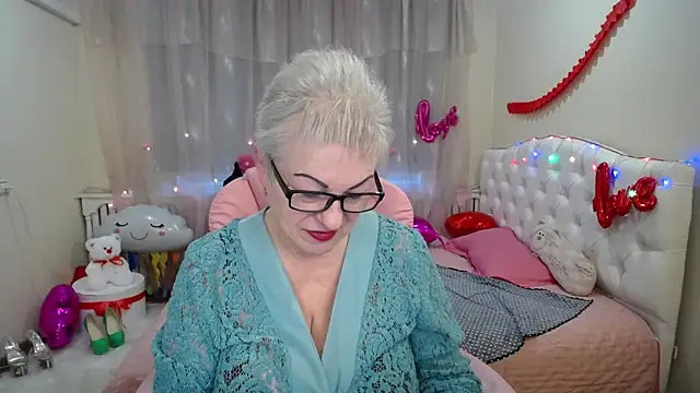 KayleSmoll online show from 03/08/25, 05:17