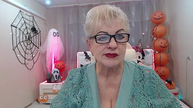 KayleSmoll online show from 10/11/25, 06:28