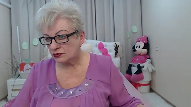 KayleSmoll online show from 04/04/26, 06:38