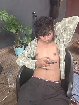 richardjames95 online show from 10/16/25, 06:09