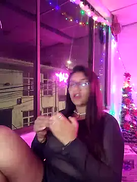 Snapshot of Sofythom1 chatting on 12/07/24, 05:59 Sofythom1 online show from 12/07/24, 05:59