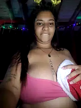 Snapshot of Sofythom1 chatting on 12/17/24, 04:12 Sofythom1 online show from 12/17/24, 04:12