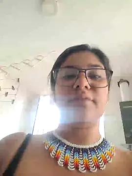 Snapshot of Sofythom1 chatting on 01/17/25, 02:18 Sofythom1 online show from 01/17/25, 02:18