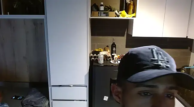 Snapshot of Nathan_Mendoza chatting on 01/06/25, 10:37 Nathan Mendoza online show from 01/06/25, 10:37