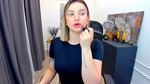 SelenaeMoore online show from 03/25/26, 03:45