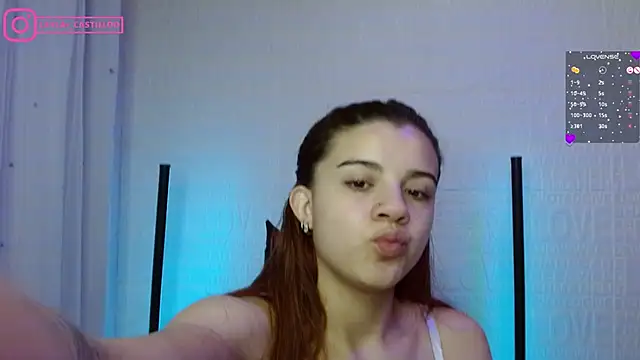 Snapshot of Layla_castilloo chatting on 02/12/25, 02:10 Layla castilloo online show from 02/12/25, 02:10