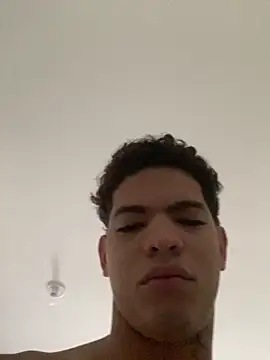 Snapshot of RDbruto chatting on 12/30/24, 12:20 RDbruto online show from 12/30/24, 12:20