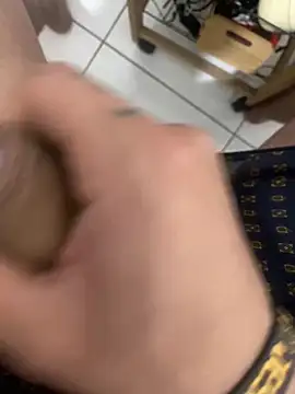 Snapshot of RDbruto chatting on 02/26/25, 07:38 RDbruto online show from 02/26/25, 07:38