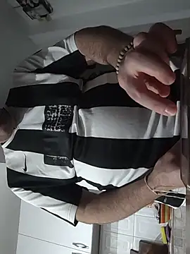 Maryo0001 online show from 11/10/25, 11:48