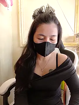 lyna bl online show from 03/07/25, 01:31