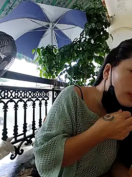 lyna bl online show from 10/08/25, 01:58