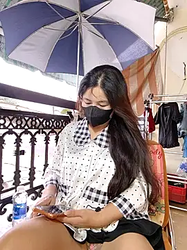 lyna bl online show from 12/04/25, 01:26