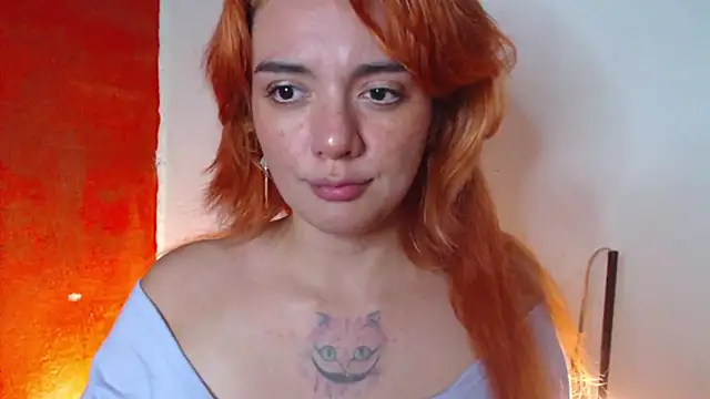 Snapshot of kitten_sweet chatting on 12/08/24, 12:18 kitten sweet online show from 12/08/24, 12:18