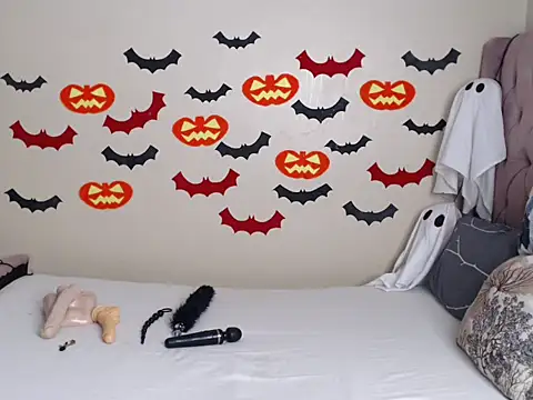 Snapshot of Pendo_ chatting on 10/28/25, 02:31 Pendo online show from 10/28/25, 02:31