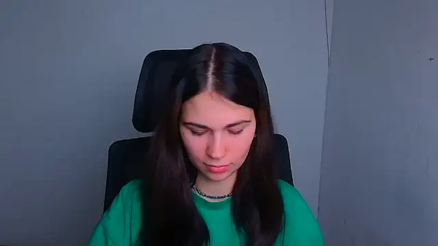 Snapshot of Loon_Amore chatting on 12/05/24, 07:28 Loon Amore online show from 12/05/24, 07:28