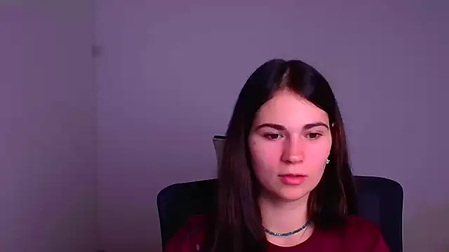 Snapshot of Loon_Amore chatting on 12/18/24, 07:19 Loon Amore online show from 12/18/24, 07:19