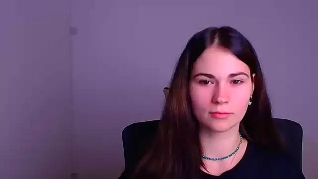 Snapshot of Loon_Amore chatting on 12/19/24, 07:40 Loon Amore online show from 12/19/24, 07:40