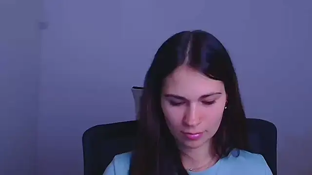 Snapshot of Loon_Amore chatting on 12/26/24, 07:27 Loon Amore online show from 12/26/24, 07:27