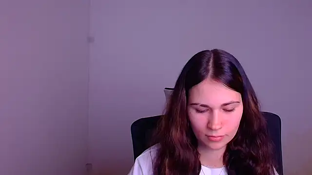 Snapshot of Loon_Amore chatting on 01/10/25, 07:54 Loon Amore online show from 01/10/25, 07:54