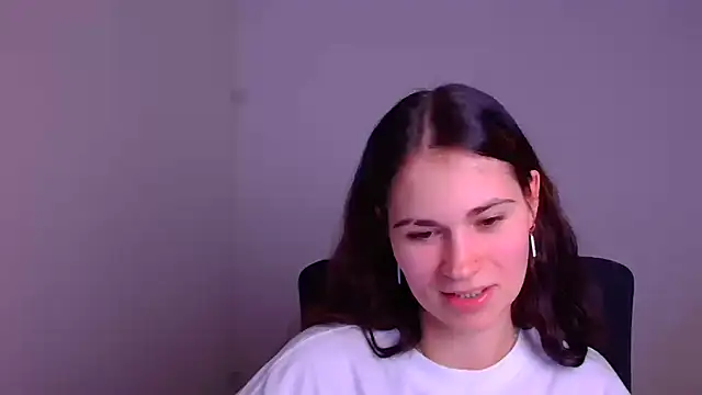 Snapshot of Loon_Amore chatting on 01/10/25, 10:57 Loon Amore online show from 01/10/25, 10:57