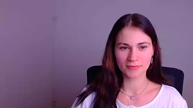 Snapshot of Loon_Amore chatting on 01/12/25, 12:18 Loon Amore online show from 01/12/25, 12:18