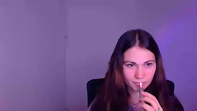 Snapshot of Loon_Amore chatting on 01/14/25, 07:32 Loon Amore online show from 01/14/25, 07:32