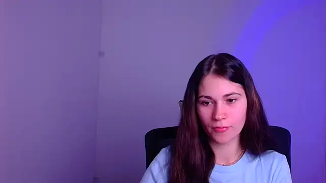 Snapshot of Loon_Amore chatting on 01/19/25, 07:47 Loon Amore online show from 01/19/25, 07:47