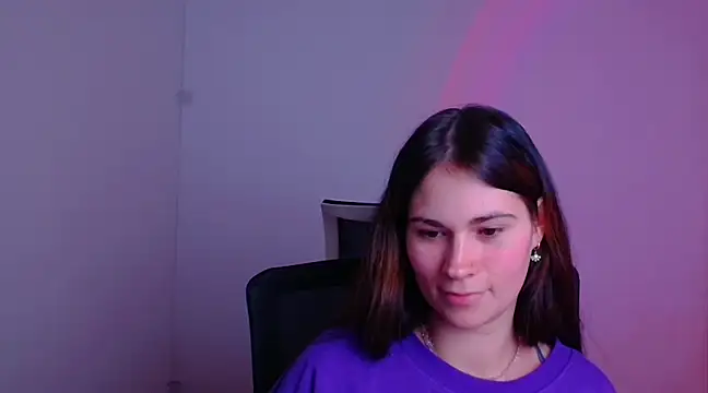 Snapshot of Loon_Amore chatting on 01/24/25, 11:02 Loon Amore online show from 01/24/25, 11:02