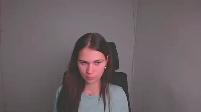 Snapshot of Loon_Amore chatting on 01/28/25, 10:56 Loon Amore online show from 01/28/25, 10:56