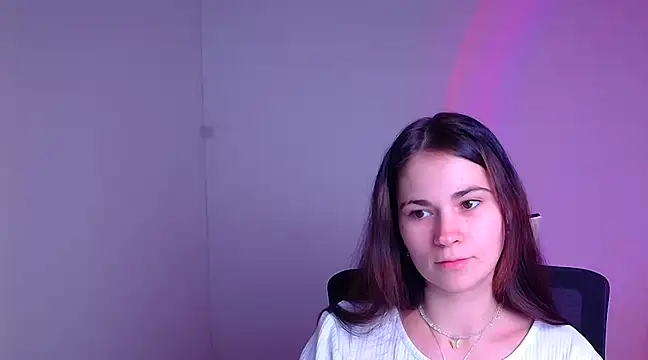 Snapshot of Loon_Amore chatting on 02/02/25, 07:57 Loon Amore online show from 02/02/25, 07:57