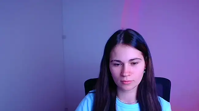 Snapshot of Loon_Amore chatting on 02/04/25, 10:34 Loon Amore online show from 02/04/25, 10:34