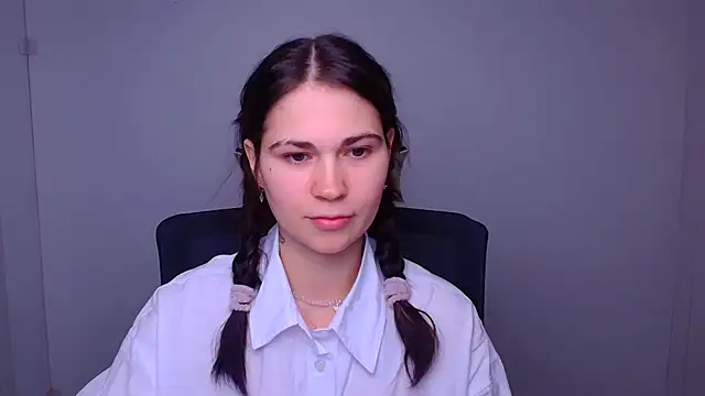 Snapshot of Loon_Amore chatting on 02/09/25, 08:02 Loon Amore online show from 02/09/25, 08:02