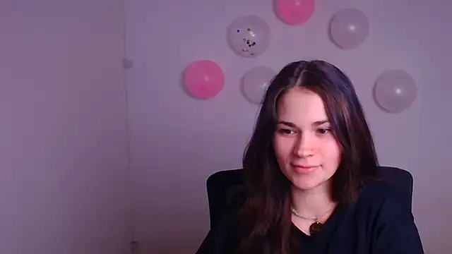 Snapshot of Loon_Amore chatting on 02/18/25, 08:03 Loon Amore online show from 02/18/25, 08:03