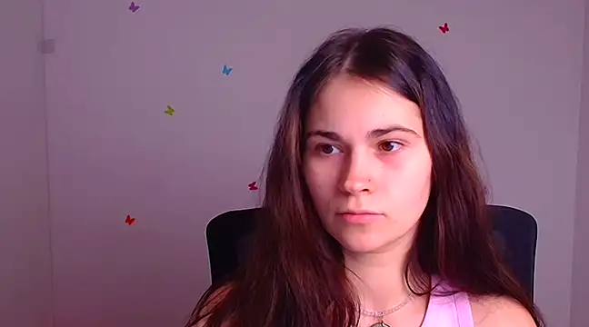 Snapshot of Loon_Amore chatting on 02/21/25, 07:32 Loon Amore online show from 02/21/25, 07:32