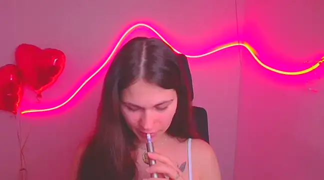 Snapshot of Loon_Amore chatting on 02/27/25, 08:09 Loon Amore online show from 02/27/25, 08:09