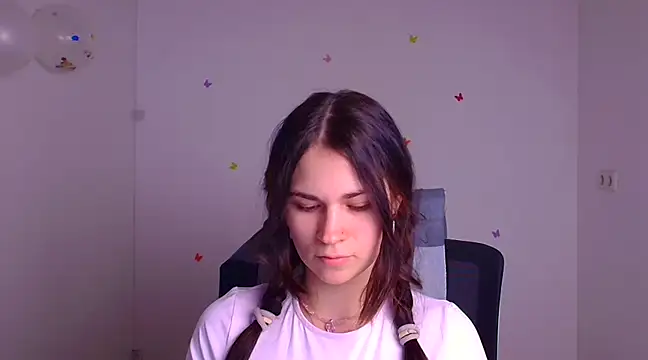 Snapshot of Loon_Amore chatting on 03/02/25, 10:59 Loon Amore online show from 03/02/25, 10:59