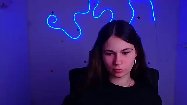 Snapshot of Loon_Amore chatting on 03/06/25, 08:05 Loon Amore online show from 03/06/25, 08:05