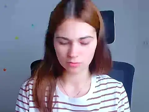 Snapshot of Loon_Amore chatting on 10/27/25, 07:01 Loon Amore online show from 10/27/25, 07:01