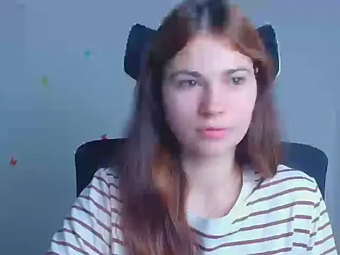 Snapshot of Loon_Amore chatting on 11/04/25, 06:45 Loon Amore online show from 11/04/25, 06:45