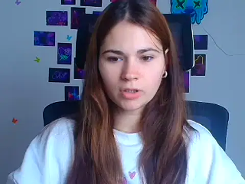 Snapshot of Loon_Amore chatting on 11/18/25, 07:24 Loon Amore online show from 11/18/25, 07:24