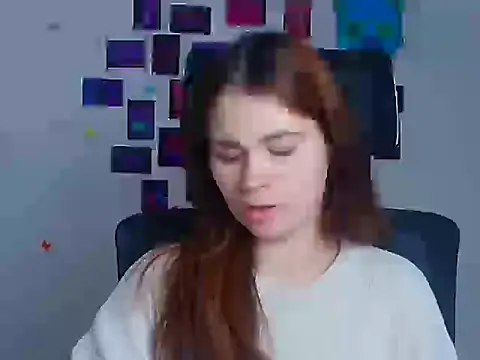 Snapshot of Loon_Amore chatting on 11/23/25, 06:35 Loon Amore online show from 11/23/25, 06:35