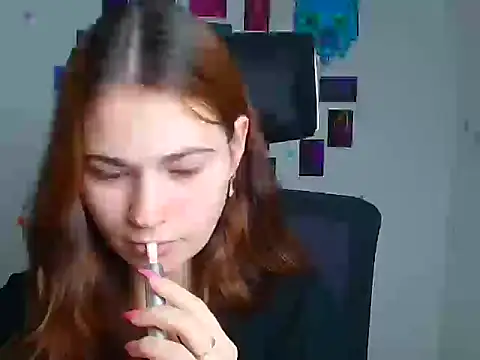 Snapshot of Loon_Amore chatting on 12/04/25, 06:55 Loon Amore online show from 12/04/25, 06:55