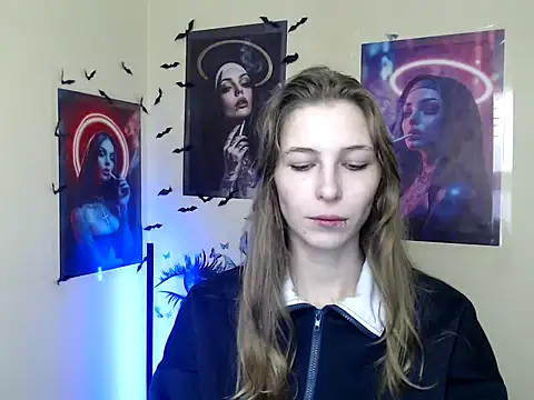 StrangerGi online show from 11/05/25, 06:57