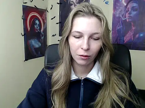 StrangerGi online show from 04/18/26, 06:06