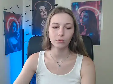 StrangerGi online show from 07/24/26, 06:22